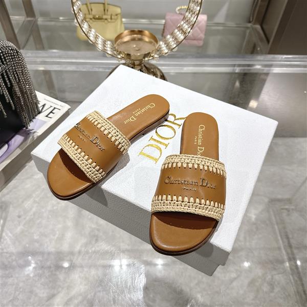 2025112818432247 250